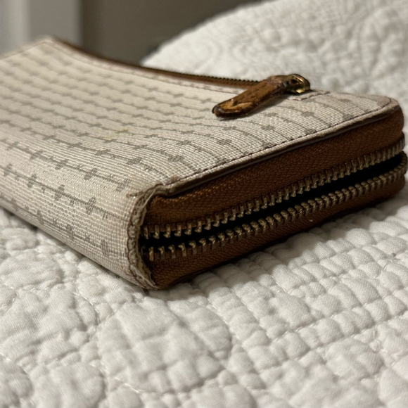 FOSSIL “Emma” RFID Wallet - Picture 2 of 7